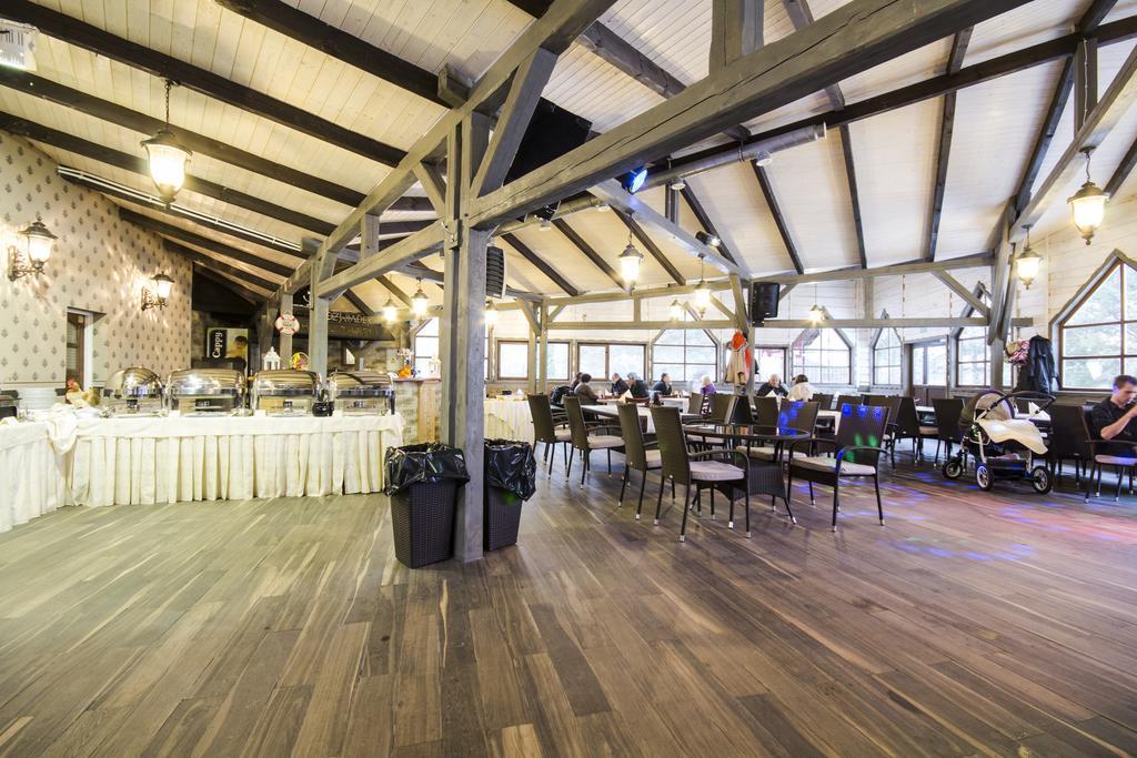 Hotel Niedzwiadek Wdzydze Kiszewskie Exteriér fotografie