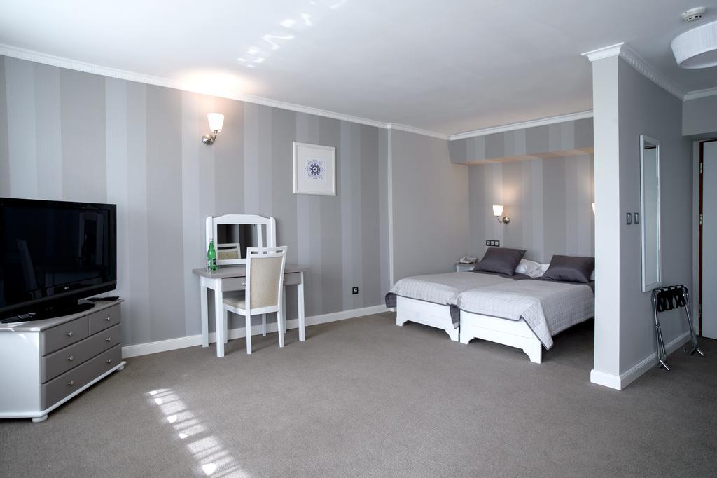 Hotel Niedzwiadek Wdzydze Kiszewskie Exteriér fotografie